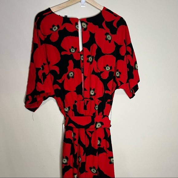 NWT ELOQUII WIDE LEG FLORAL RED JUMPSUIT SIZE 14 - Picture 10 of 12